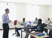 چرا این همه آدم انگلیسی یاد می‌گیرند؟ (+چرا اینقدر مهم است)