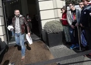 فرهنگ مصرف گرایی: چگونه زیگمونت باومن دنیای ما را توضیح می‌دهد؟