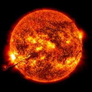 سفر هزاران ساله‌ی ذرات نور از مرکز تا سطح خورشید