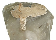 علت جرقه زنی در سنگ چخماخ چیست؟ 