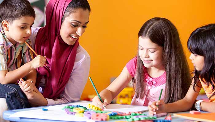 انگلیسی کودکان بهترین روش برای آموزش زبان انگلیسی به کودکان