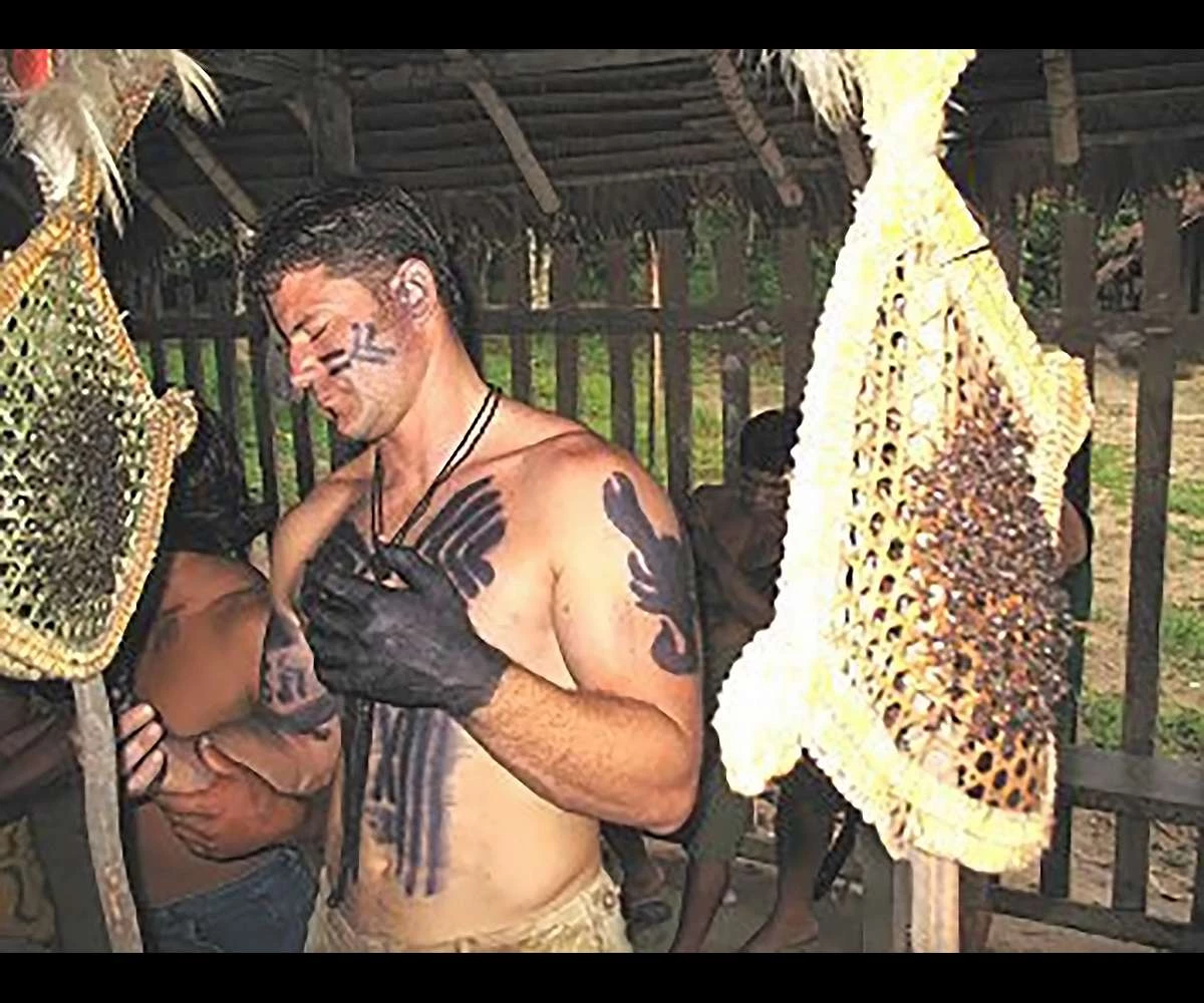 مورچه گلوله زن و رسوم آغازین