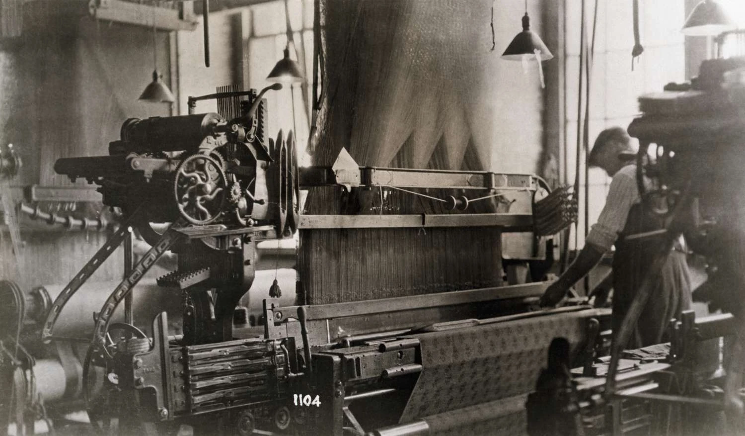 ماشین بافندگی ژاکارد