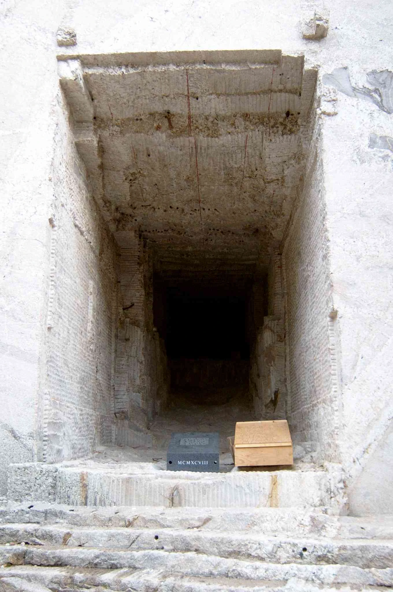 سالن رکوردهای ناتمام پشت سر آبراهام لینکن