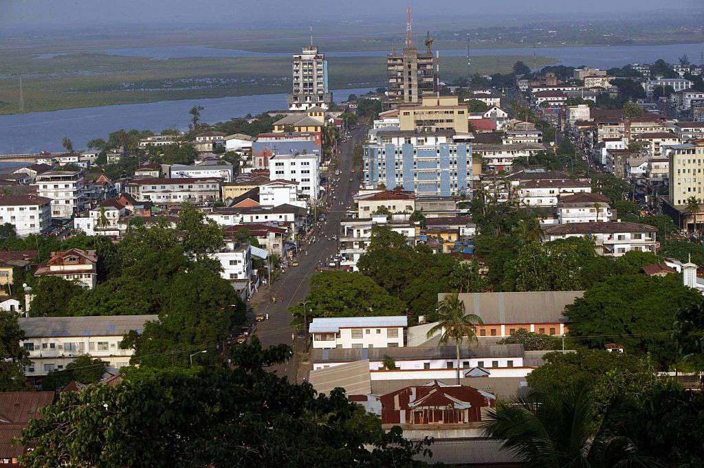 مرکز شهر مدرن مونروویا، لیبریا