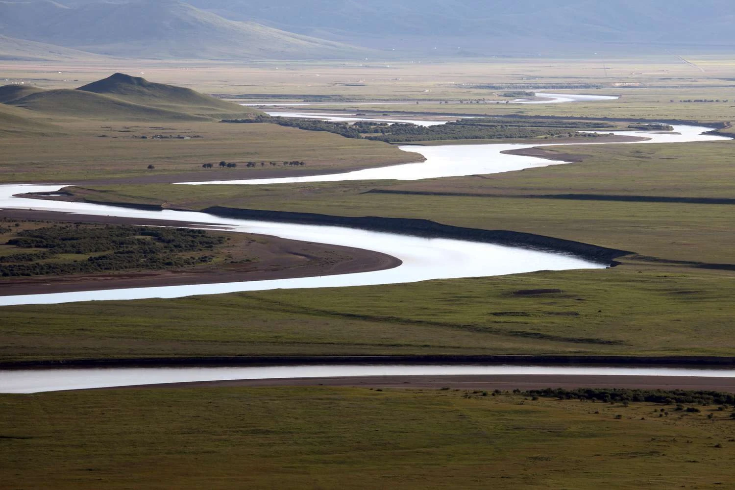 اولین خم ابرهای غروب رودخانه زرد