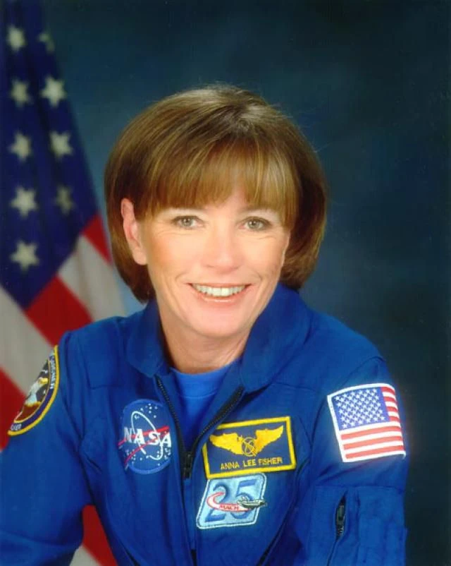 آنا ال. فیشر، فضانورد ناسا