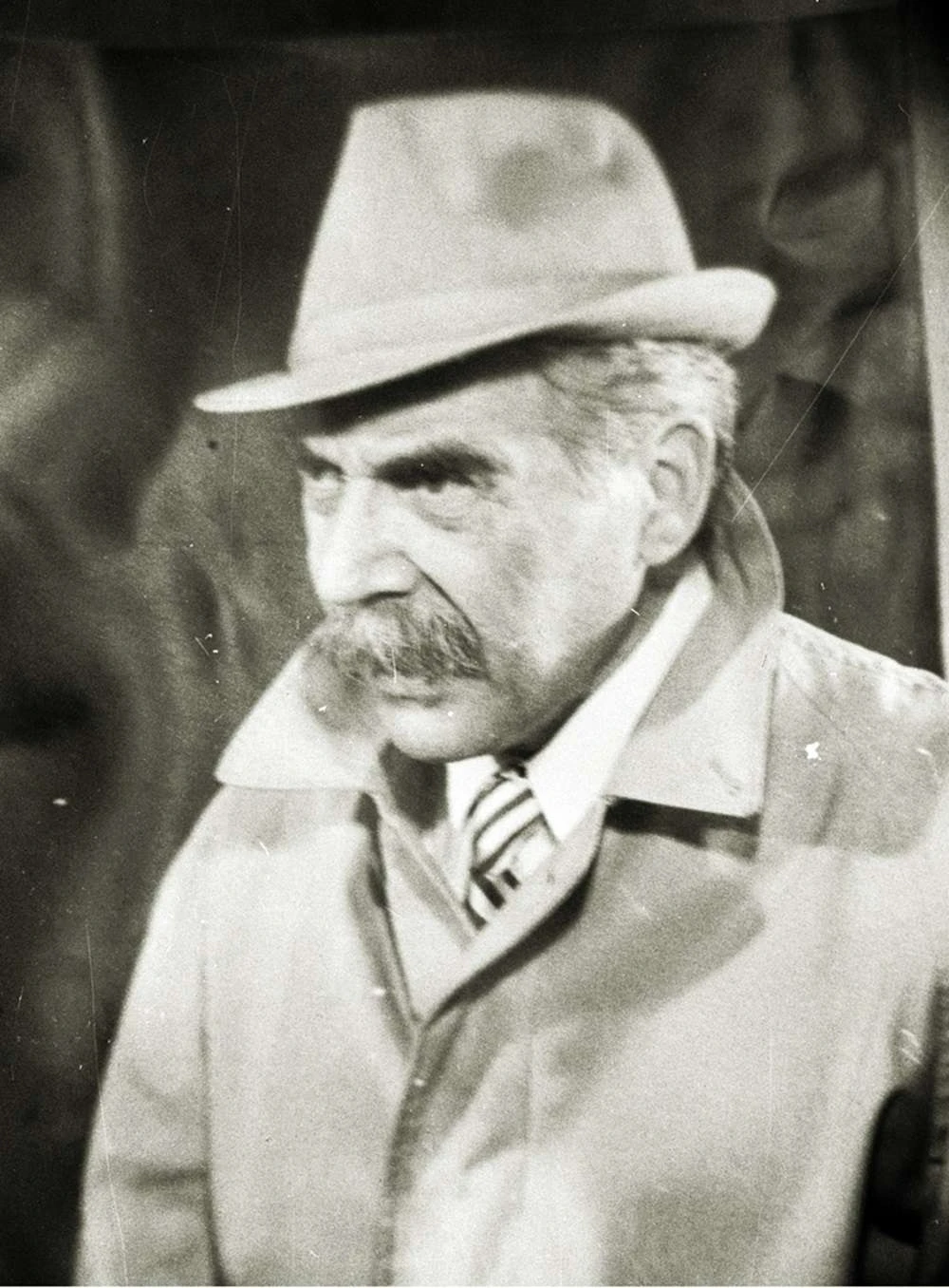 دکتر جوزف منگله