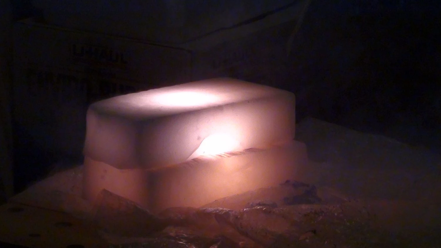 واکنش منیزیم و یخ خشک