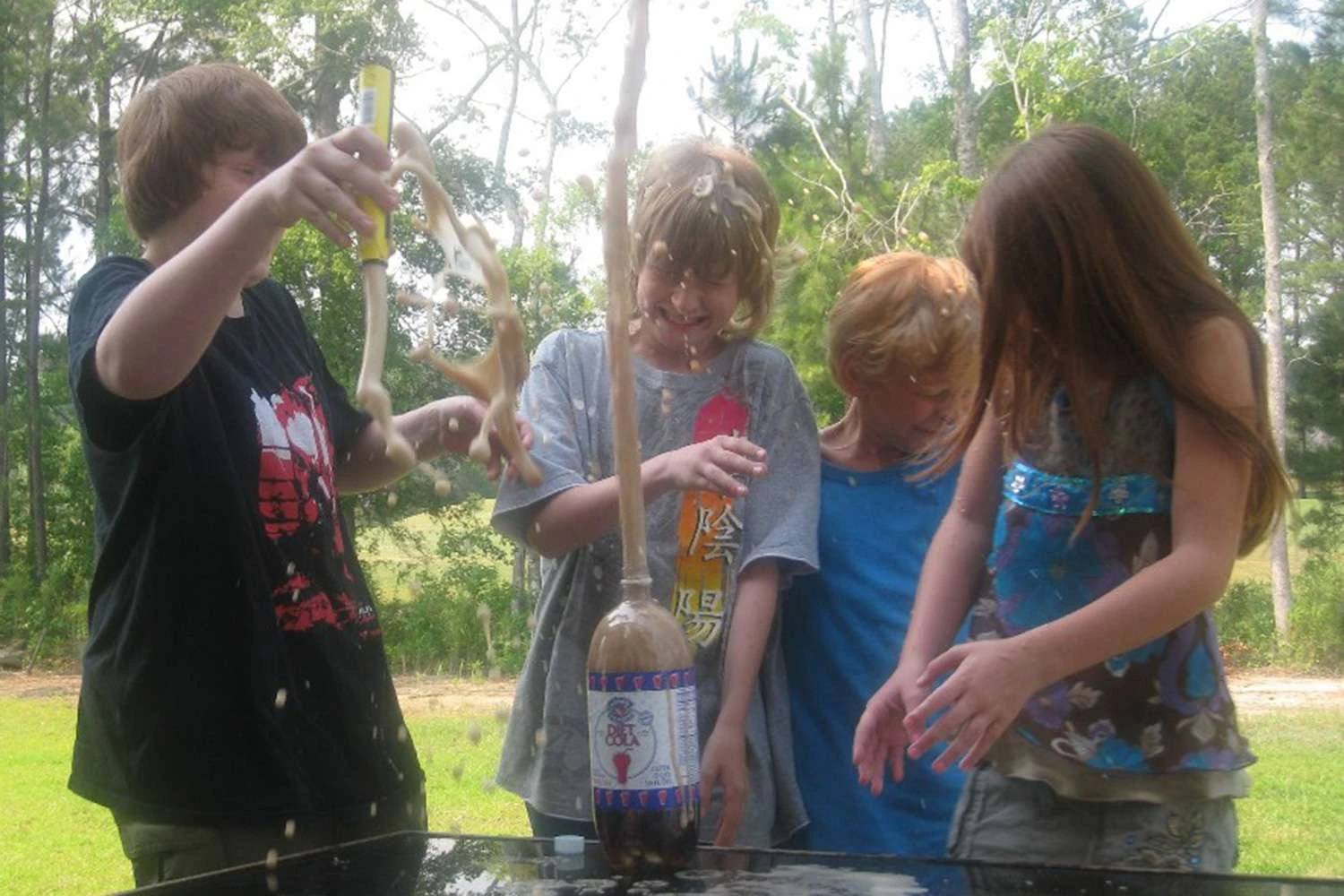 آزمایش نعناع و کولا رژیمی